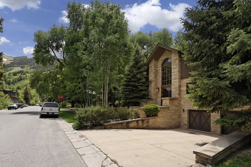 26 of 35 - 207 N Second Street, Aspen, CO