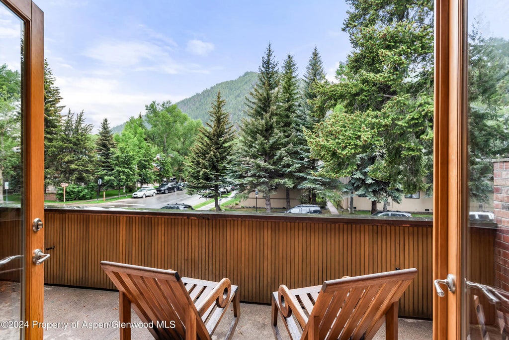 14 of 39 - 421 S West End Street, Aspen, CO