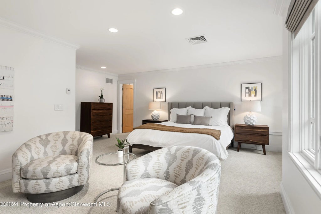27 of 39 - 421 S West End Street, Aspen, CO