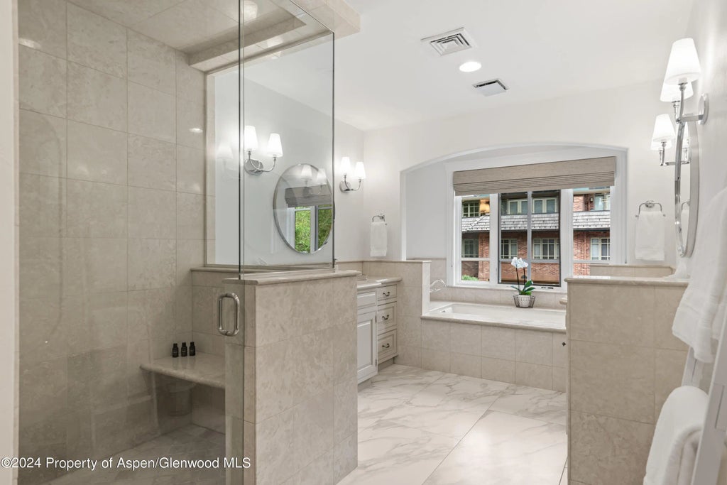 28 of 39 - 421 S West End Street, Aspen, CO