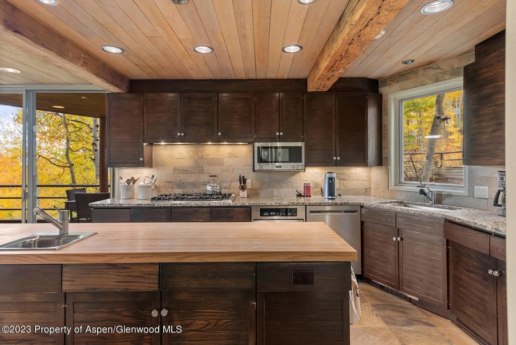 8 of 71 - 431 Edgewood Lane, Snowmass Village, CO