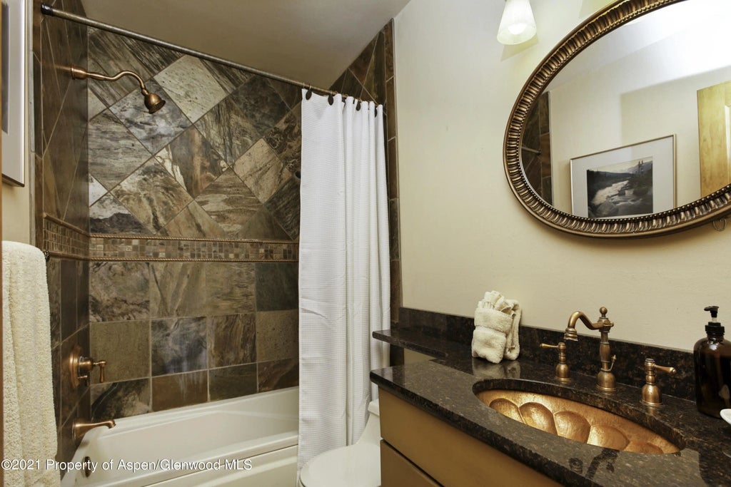 11 of 18 - 1028 E Hopkins Avenue Unit #24, Aspen, CO