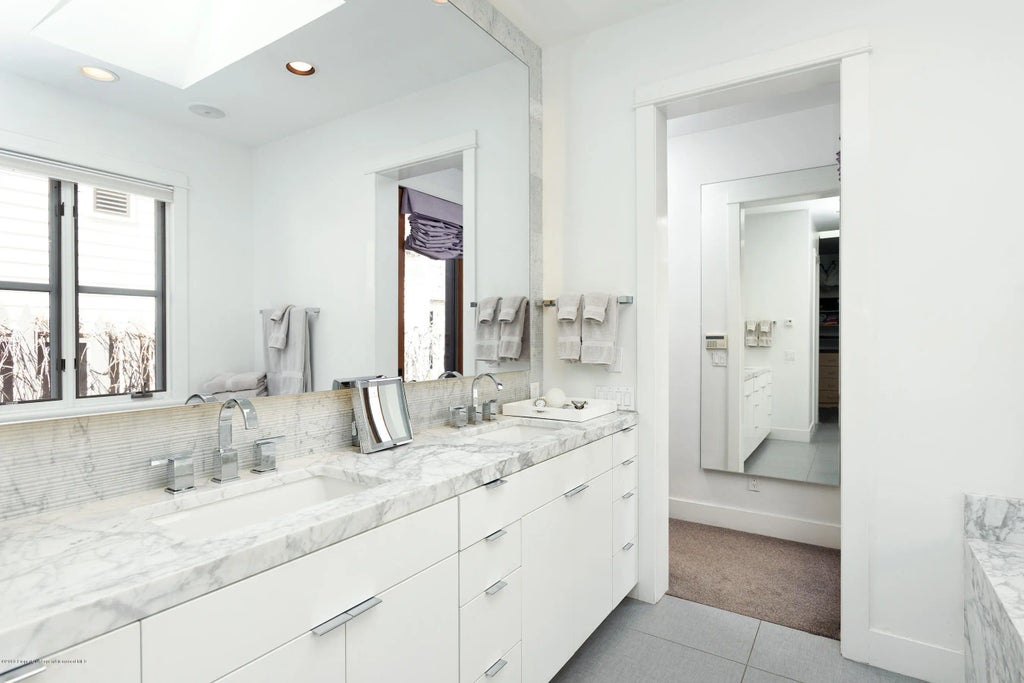 14 of 29 - 533 W Francis Street, Aspen, CO