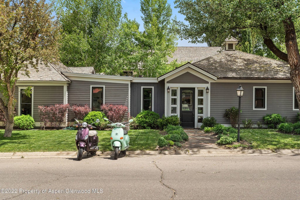 26 of 29 - 533 W Francis Street, Aspen, CO