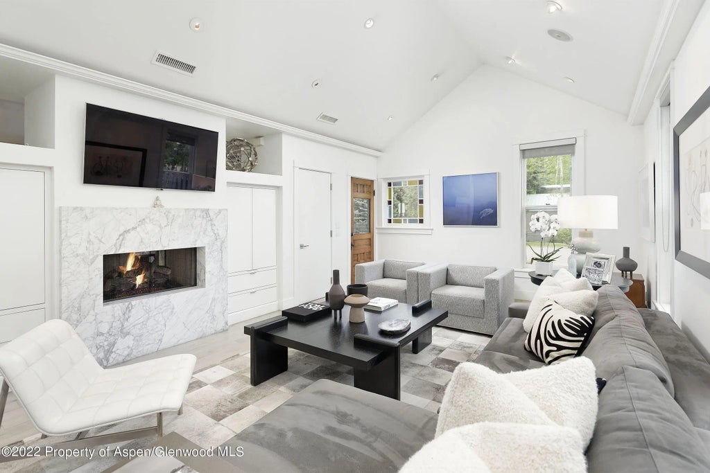 3 of 29 - 533 W Francis Street, Aspen, CO