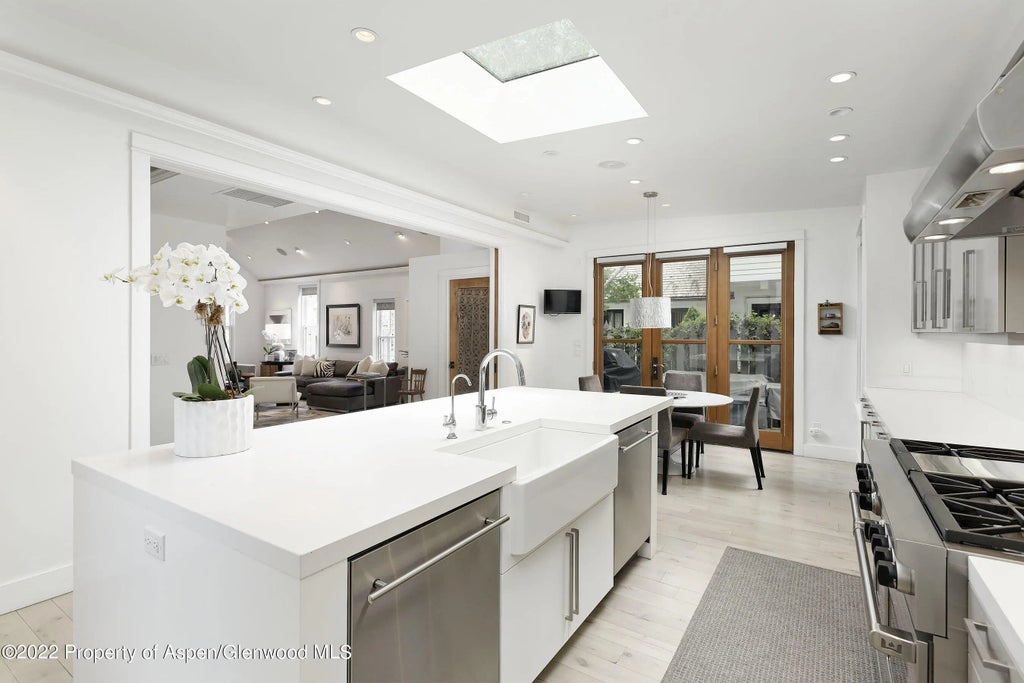 5 of 29 - 533 W Francis Street, Aspen, CO