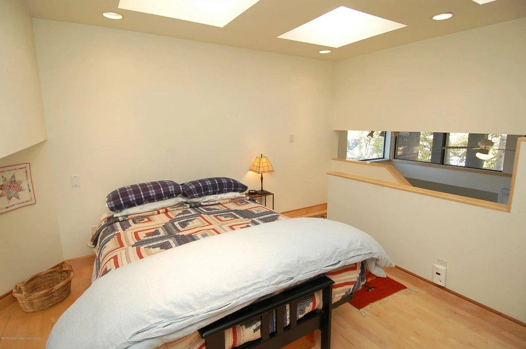 5 of 12 - 311 S Aspen Street Unit 6, Aspen, CO