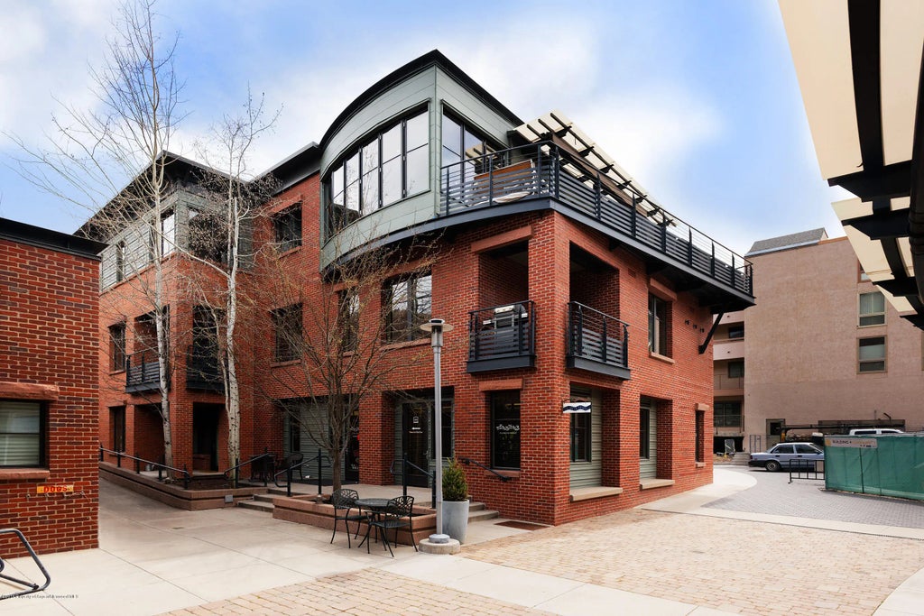 26 of 28 - 102 Founders Place 301, Aspen, CO