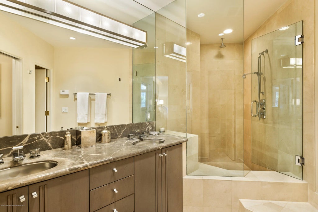 13 of 20 - 926 E Durant Avenue Unit 3, Aspen, CO