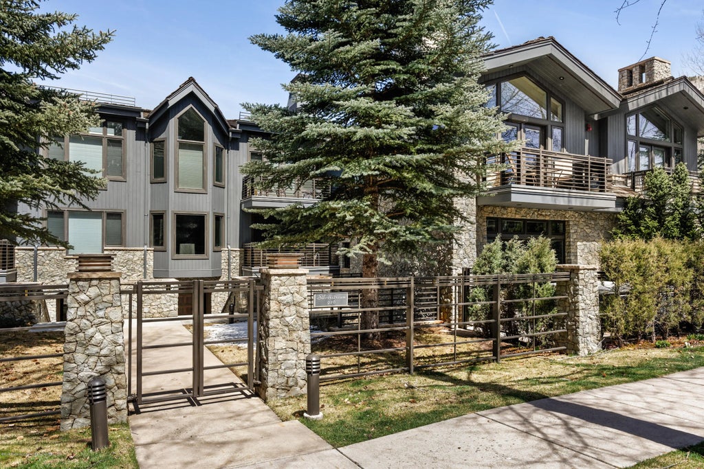 16 of 20 - 926 E Durant Avenue Unit 3, Aspen, CO