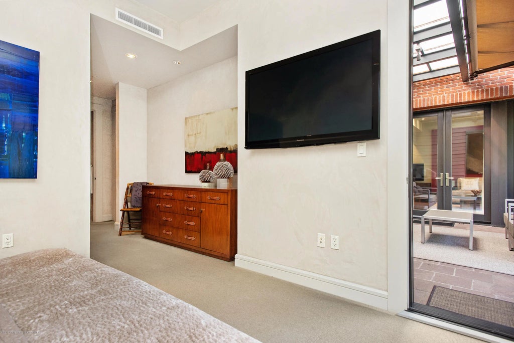 8 of 17 - 501 Rio Grande Place 205, Aspen, CO