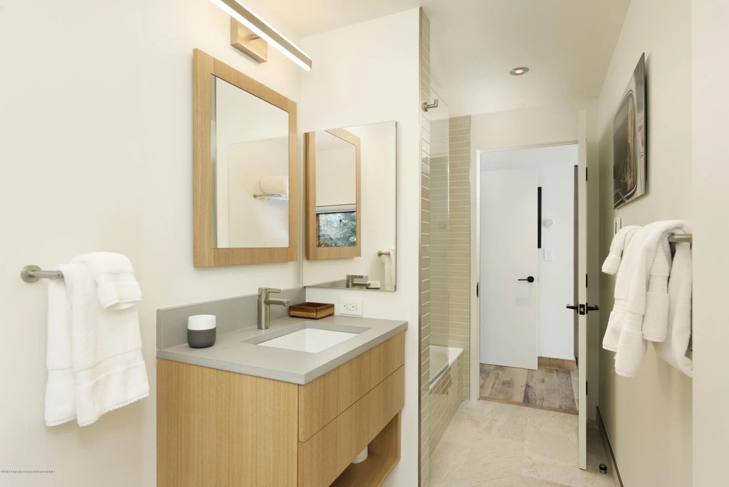 23 of 34 - 411 W Francis Street, Aspen, CO