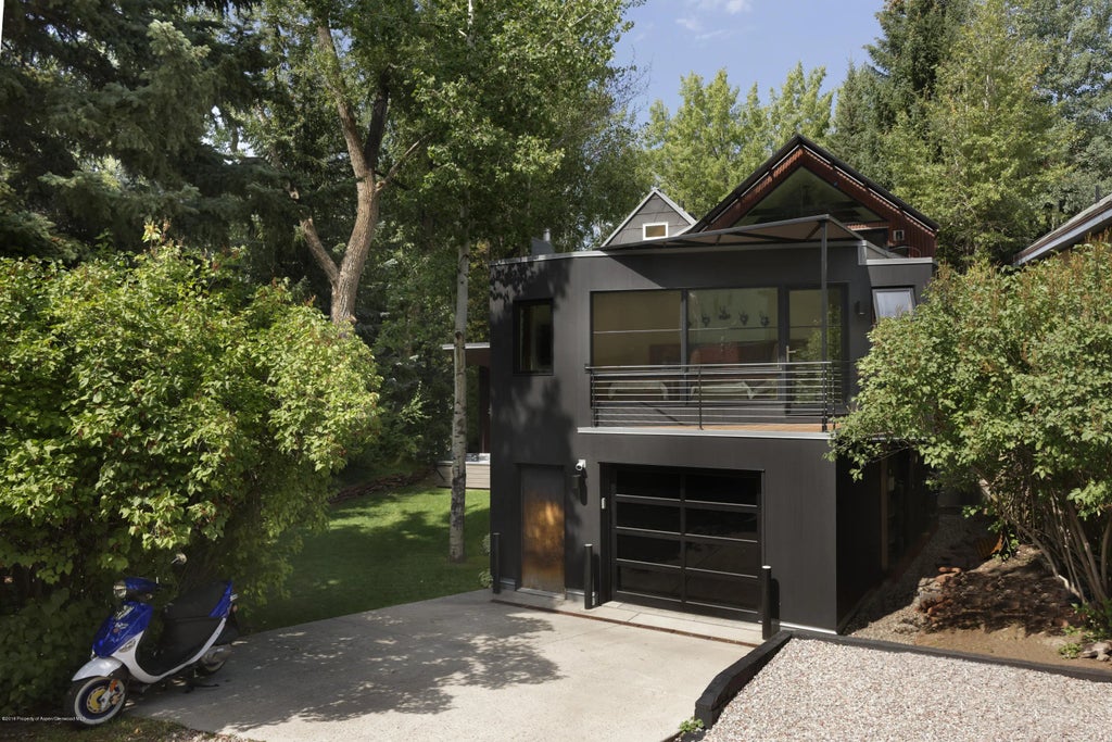 26 of 34 - 411 W Francis Street, Aspen, CO