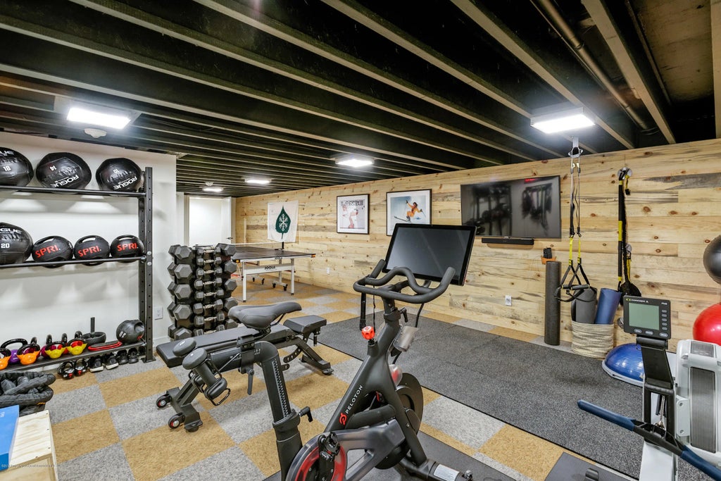 32 of 34 - 411 W Francis Street, Aspen, CO