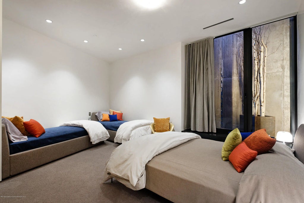 20 of 30 - 1118 Waters Avenue, Aspen, CO