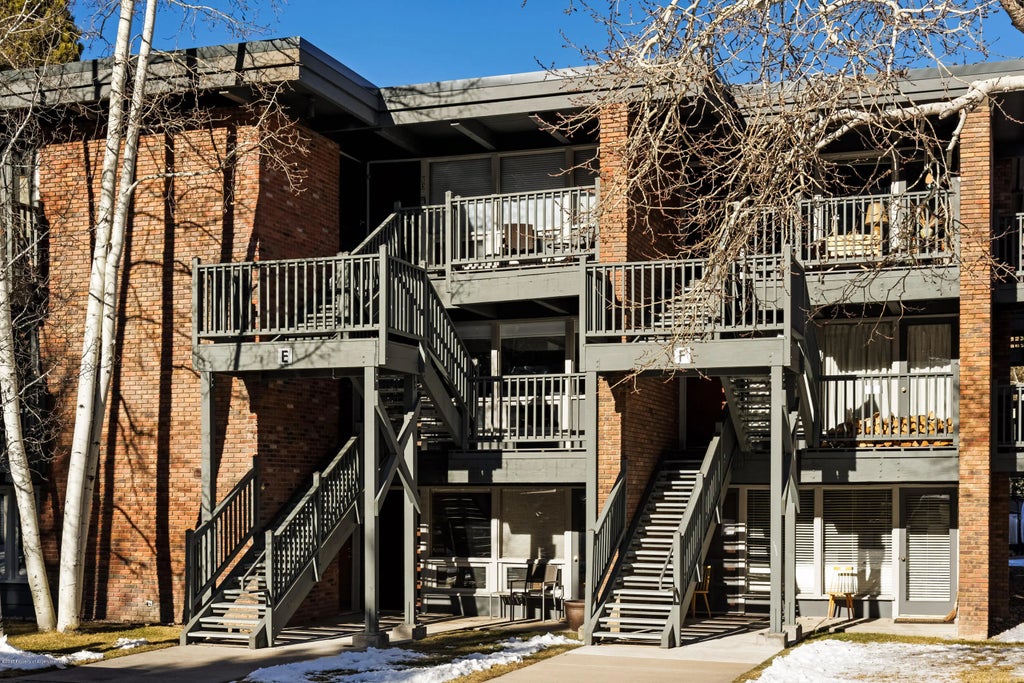 17 of 17 - 124 W Hyman Avenue 2-e, Aspen, CO