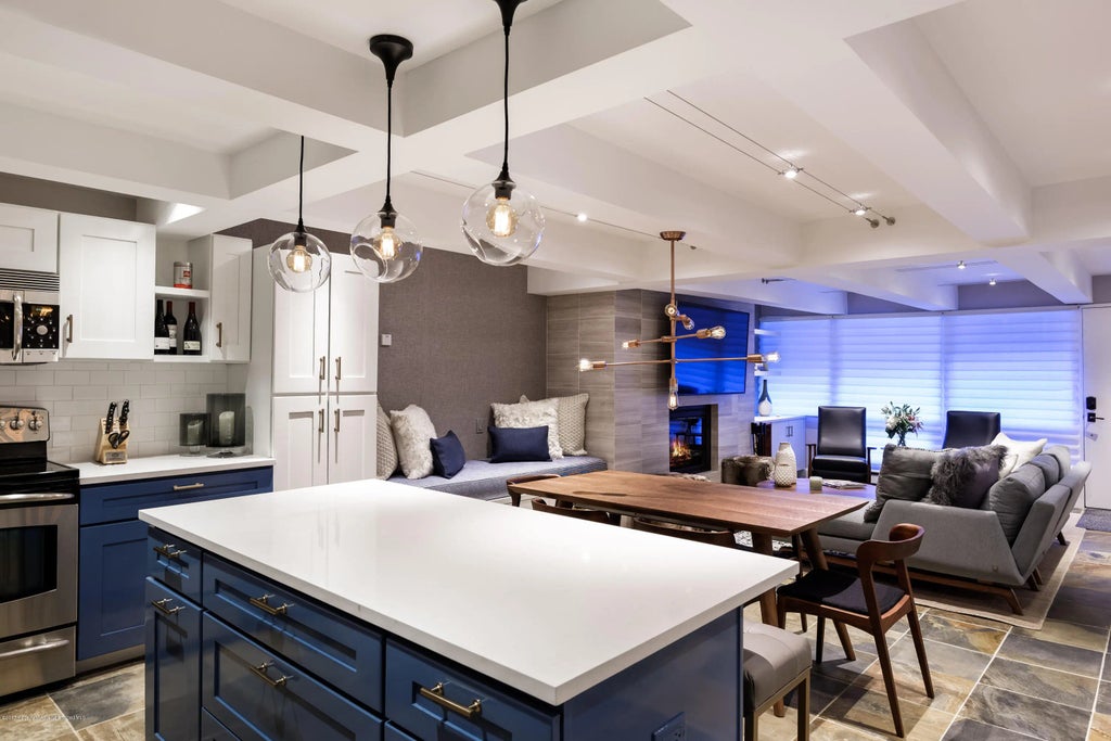 5 of 17 - 124 W Hyman Avenue 2-e, Aspen, CO