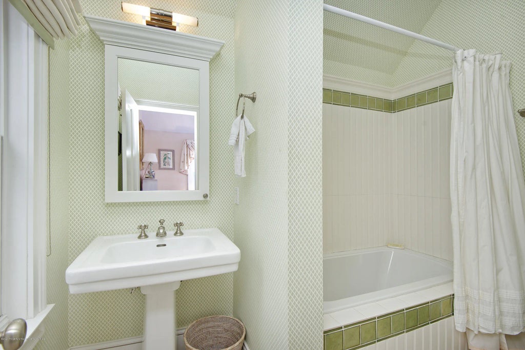 12 of 26 - 716 W Francis Street, Aspen, CO