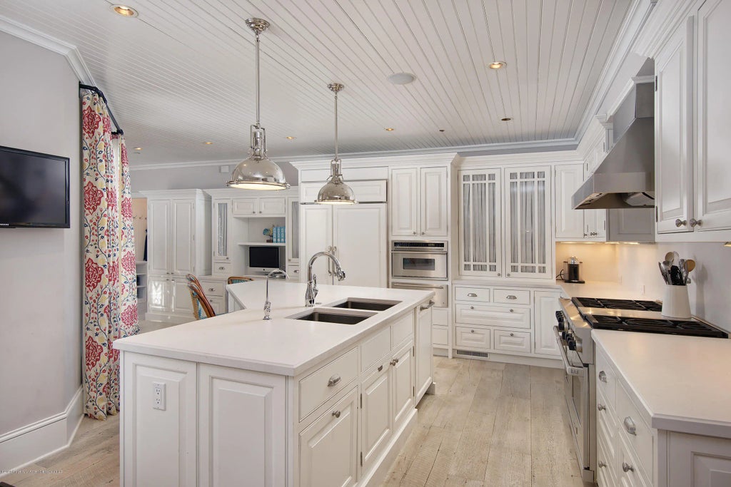 5 of 26 - 716 W Francis Street, Aspen, CO