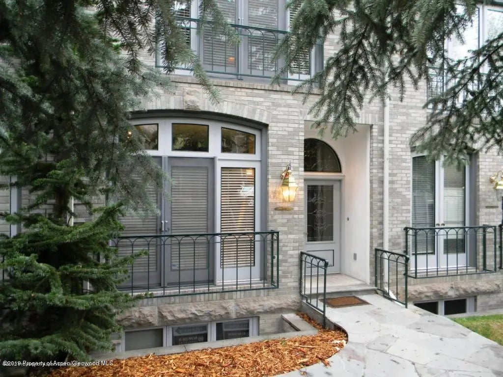 13 of 15 - 814 E Cooper Avenue, Aspen, CO