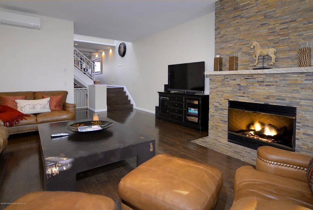 5 of 15 - 814 E Cooper Avenue, Aspen, CO