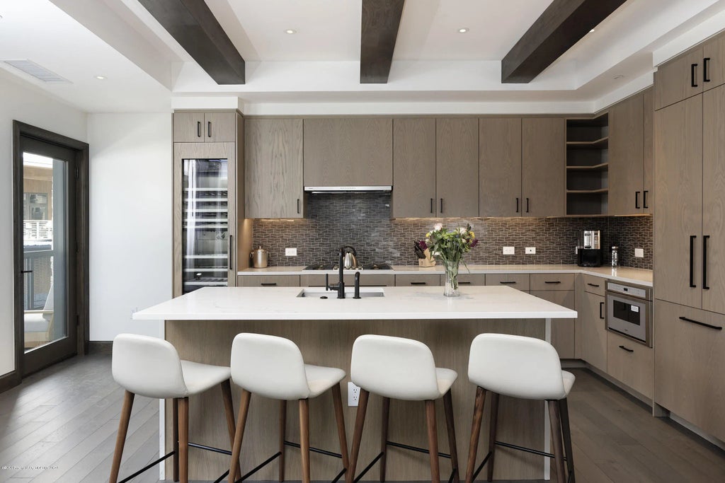 7 of 36 - 61 Wood Road 233, Snowmass Village, CO