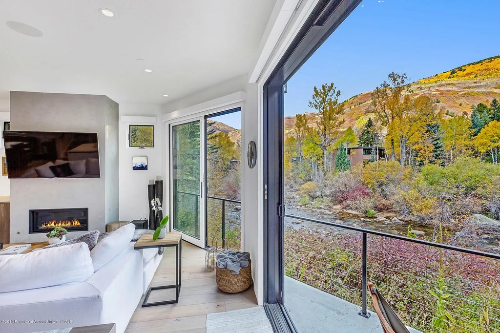 11 of 45 - 1098 E Waters Avenue, Aspen, CO