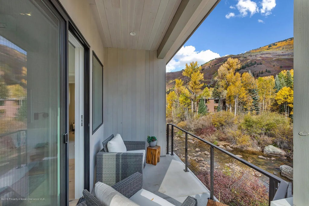 26 of 45 - 1098 E Waters Avenue, Aspen, CO