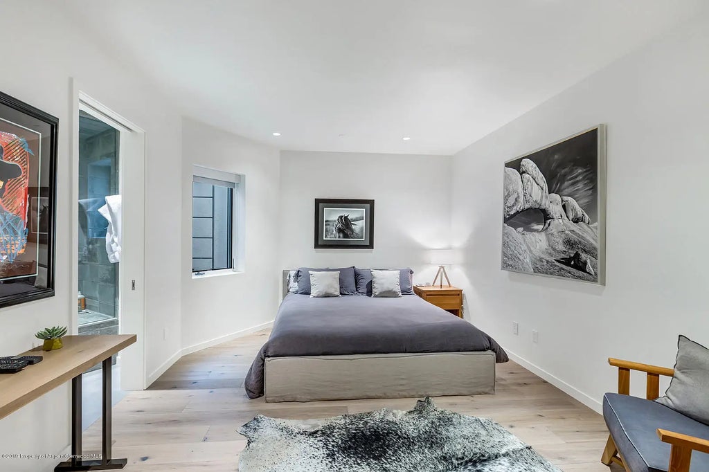 34 of 45 - 1098 E Waters Avenue, Aspen, CO