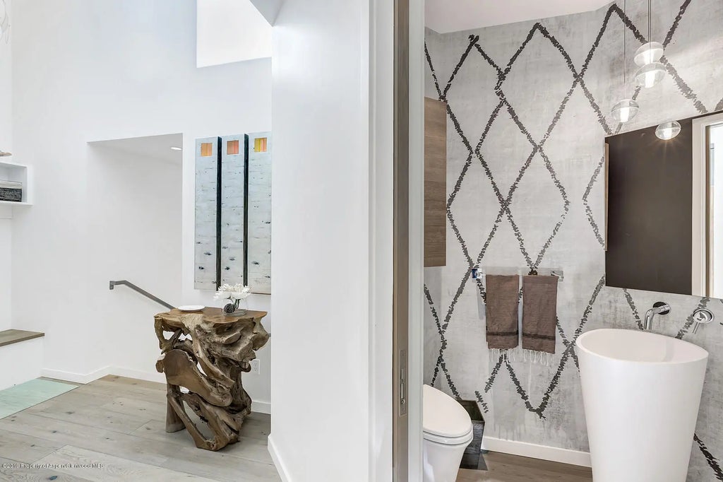 41 of 45 - 1098 E Waters Avenue, Aspen, CO