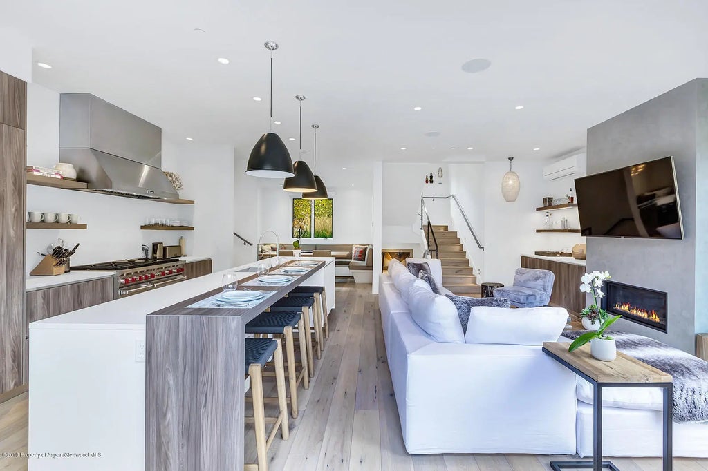 8 of 45 - 1098 E Waters Avenue, Aspen, CO