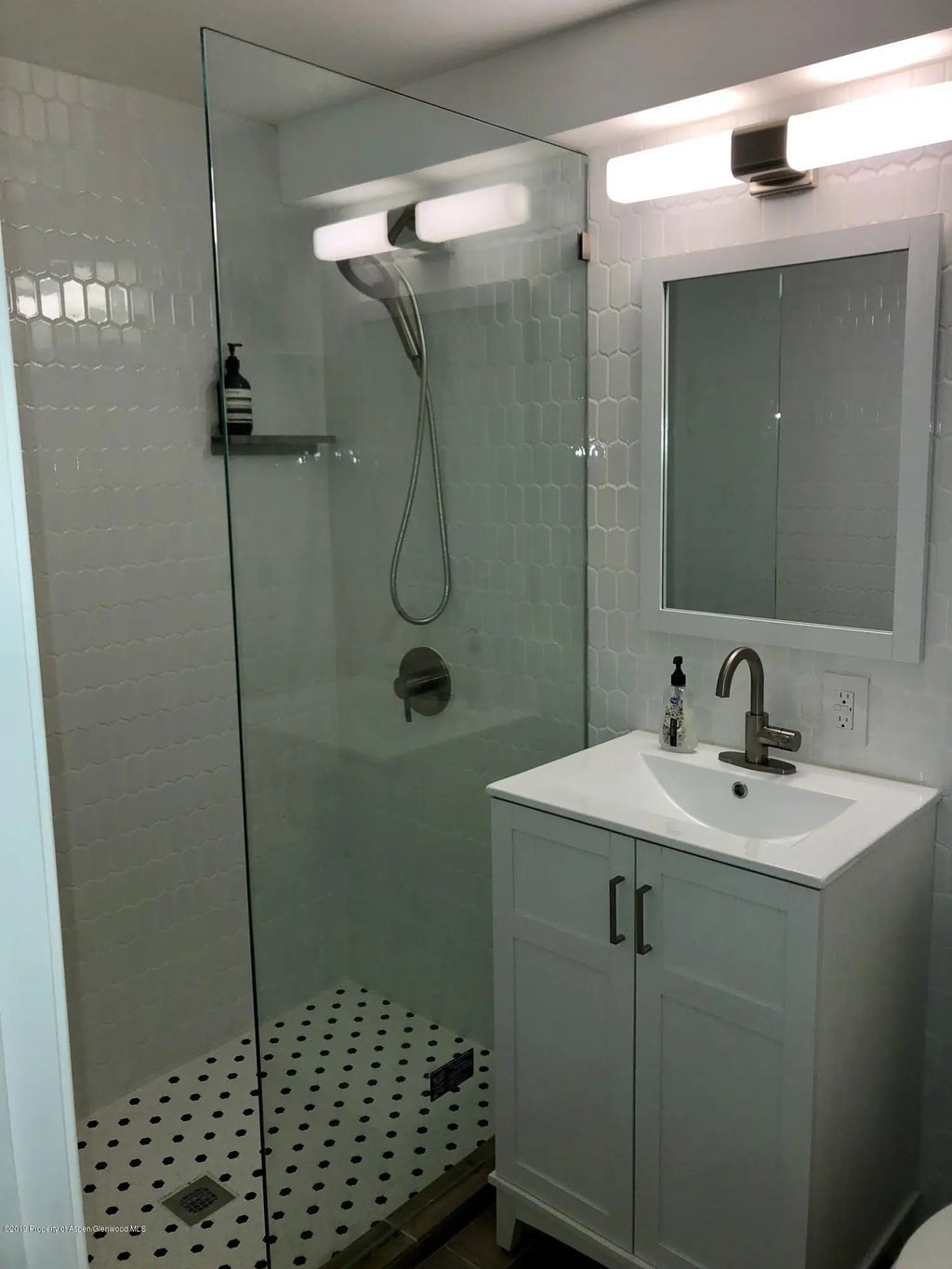 7 of 12 - 119 E Cooper Avenue 18, Aspen, CO