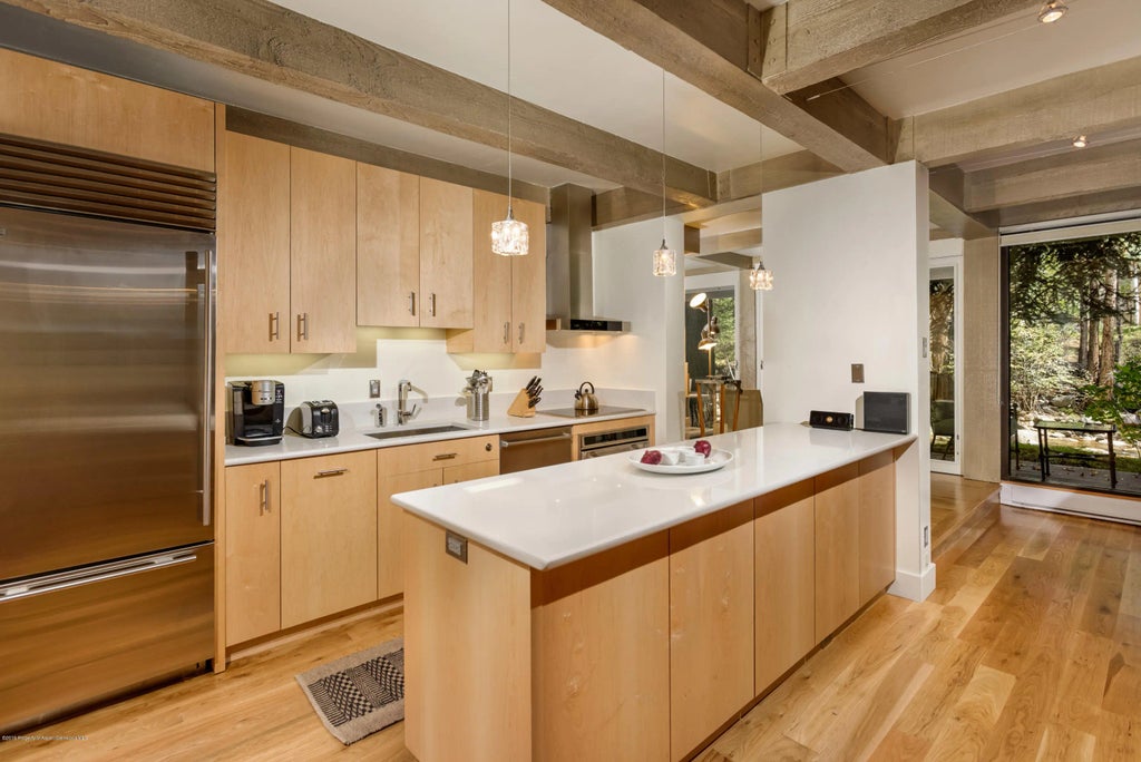 6 of 15 - 1034 E Cooper Avenue 24, Aspen, CO