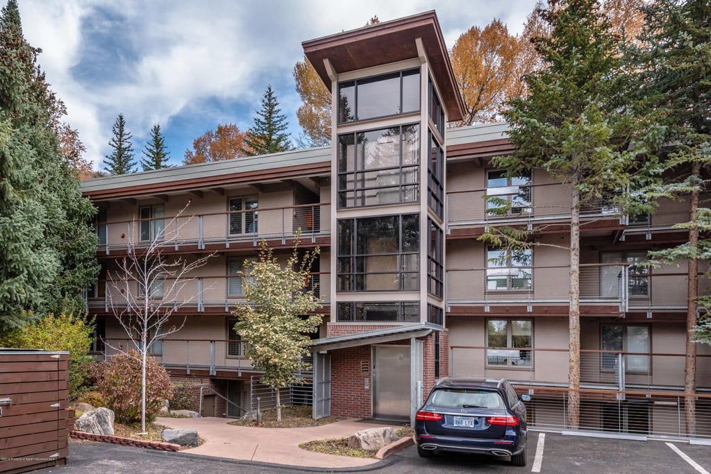 11 of 15 - 1034 E Cooper Avenue 5-a, Aspen, CO