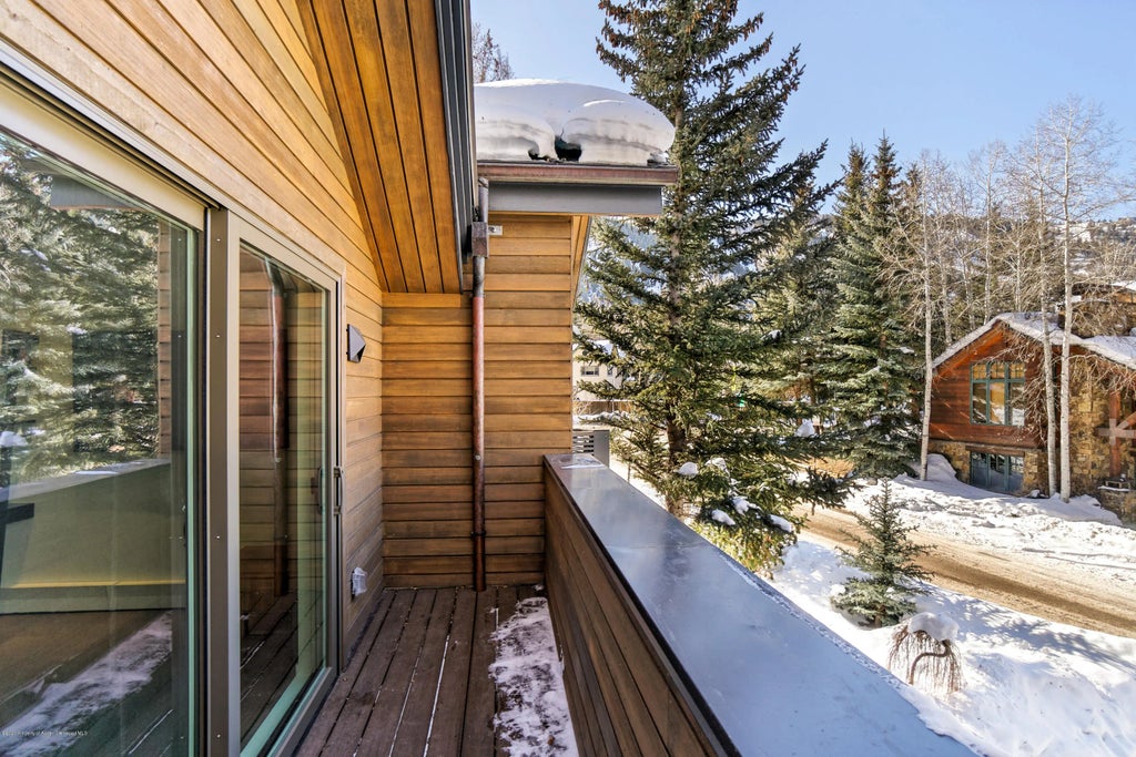 11 of 32 - 100 Park Avenue, Aspen, CO