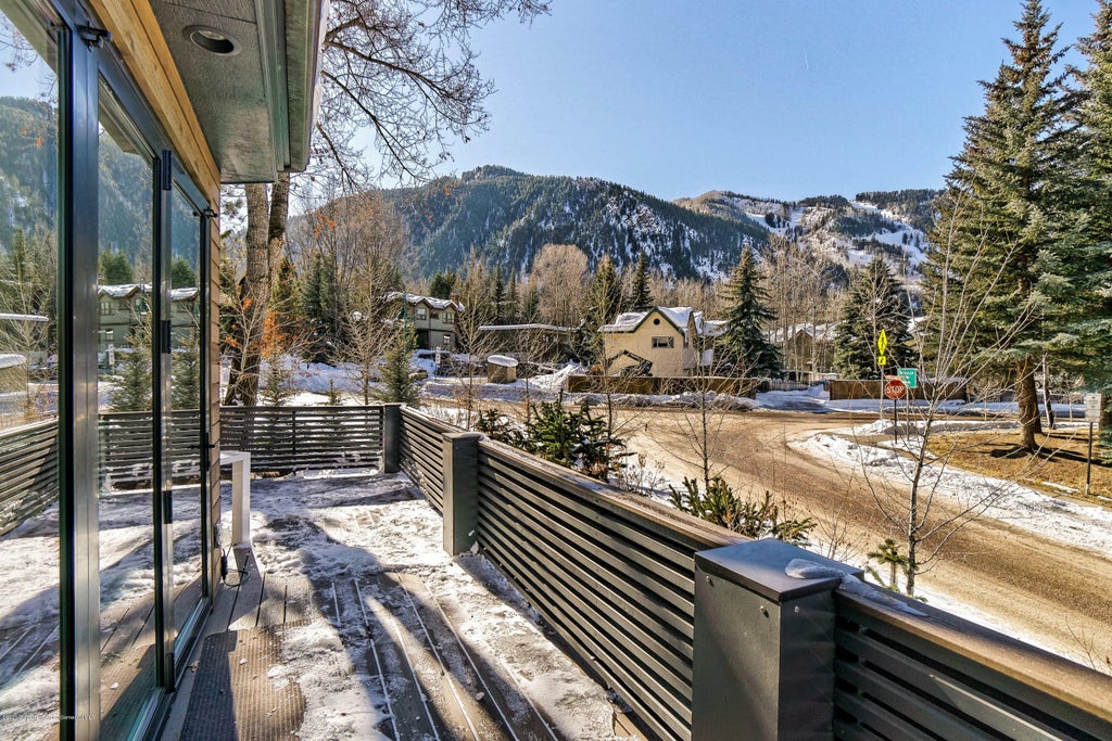 8 of 32 - 100 Park Avenue, Aspen, CO