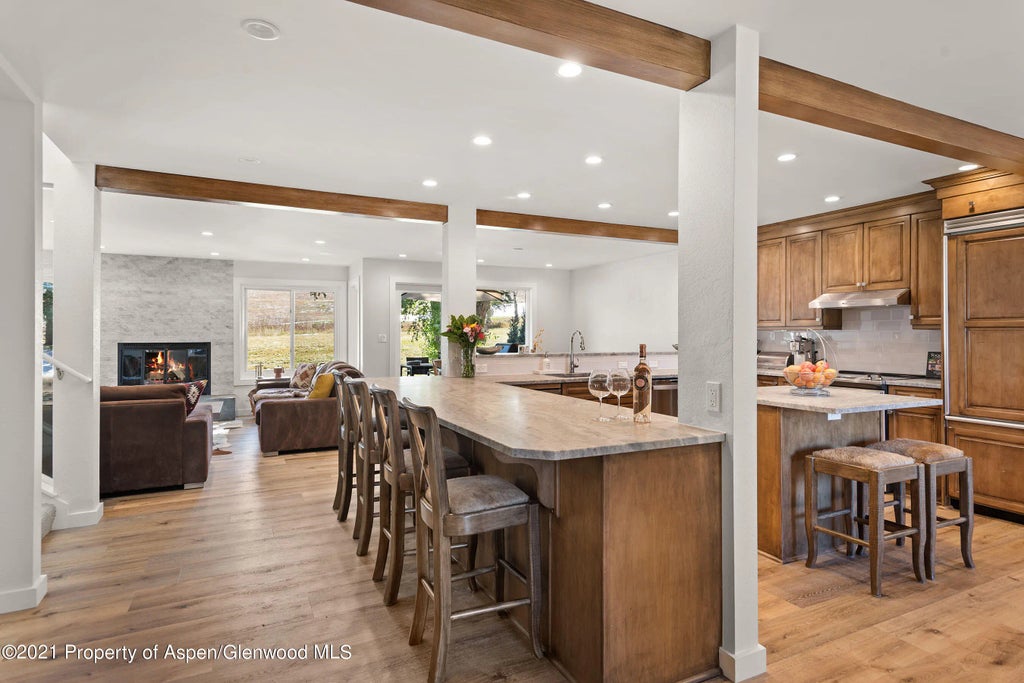 3 of 35 - 408 Snowmass Club Circle Unit 10, Snowmass Village, CO
