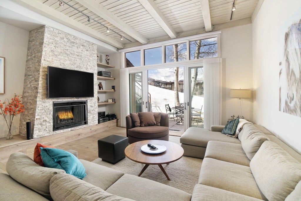 2 of 34 - 810 Ridge Road #6, Snowmass Village, CO