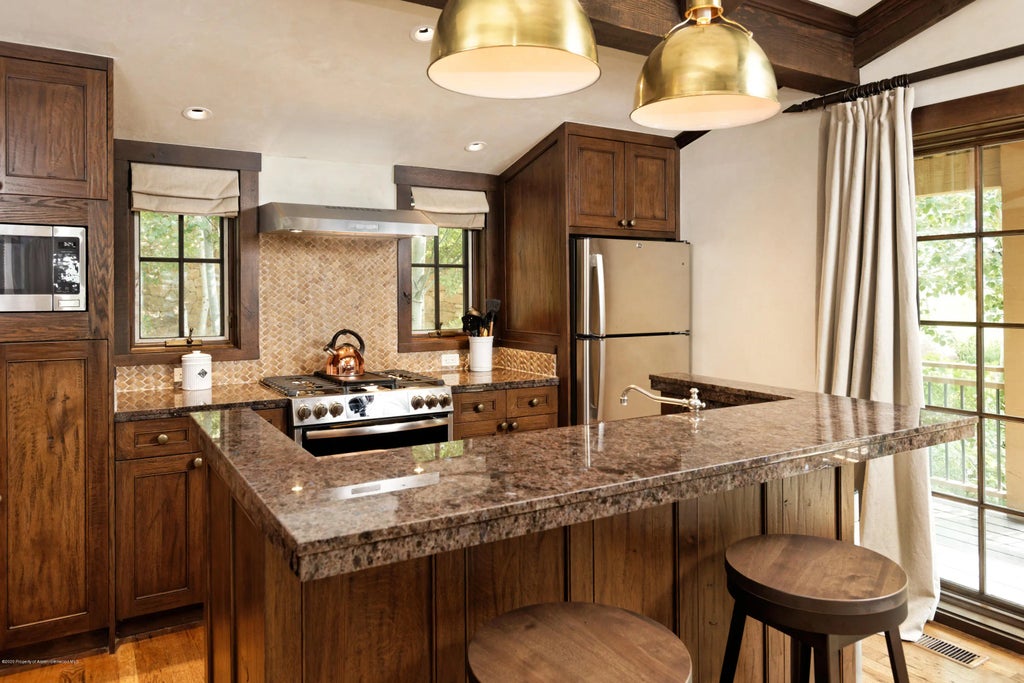 37 of 50 - 565 N Starwood Drive, Aspen, CO