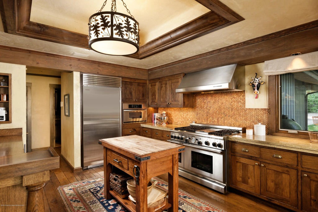 9 of 50 - 565 N Starwood Drive, Aspen, CO