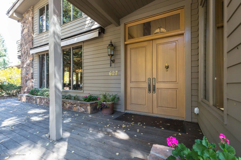 10 of 43 - 627 S Original Street, Aspen, CO