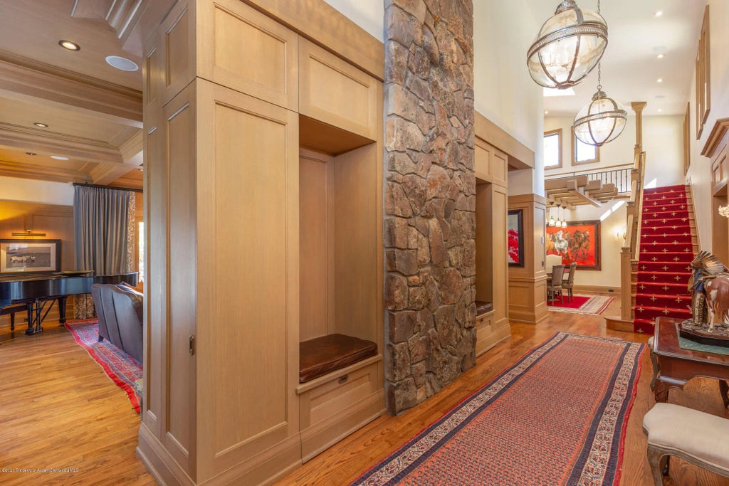 21 of 43 - 627 S Original Street, Aspen, CO