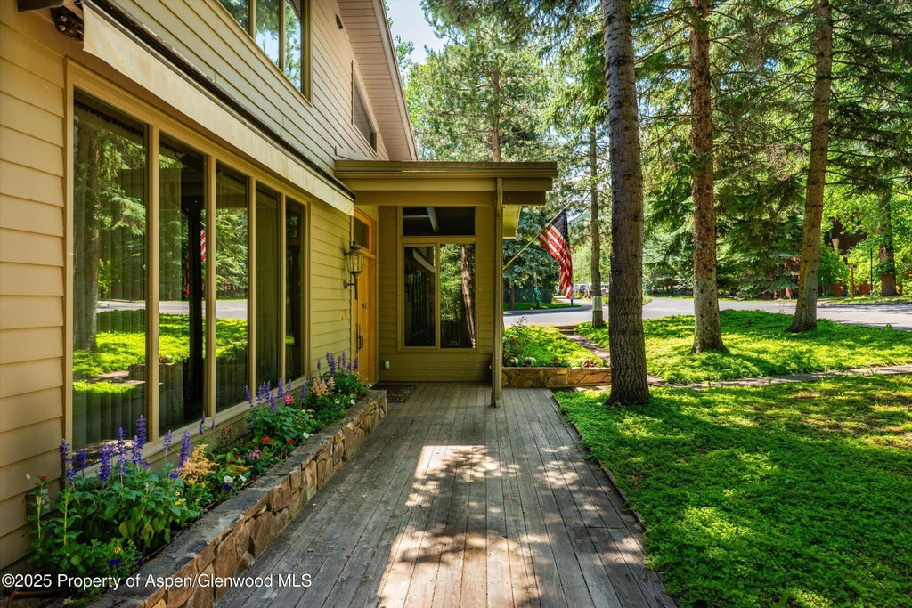 30 of 43 - 627 S Original Street, Aspen, CO