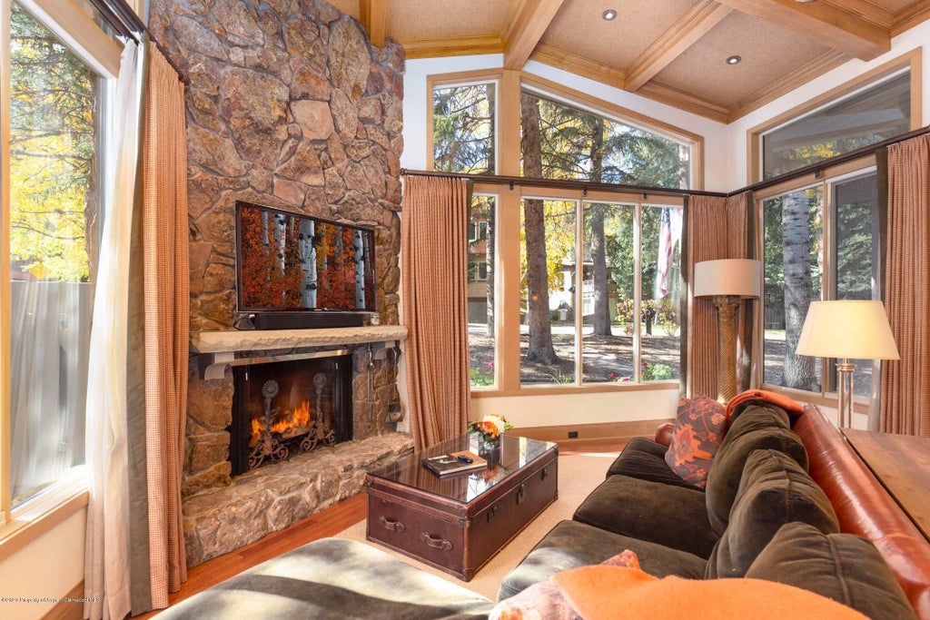 4 of 43 - 627 S Original Street, Aspen, CO
