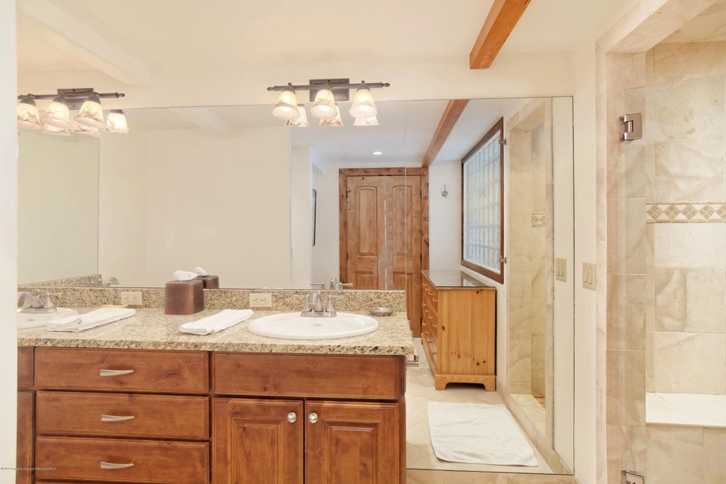 11 of 25 - 630 E Cooper Avenue 1, Aspen, CO