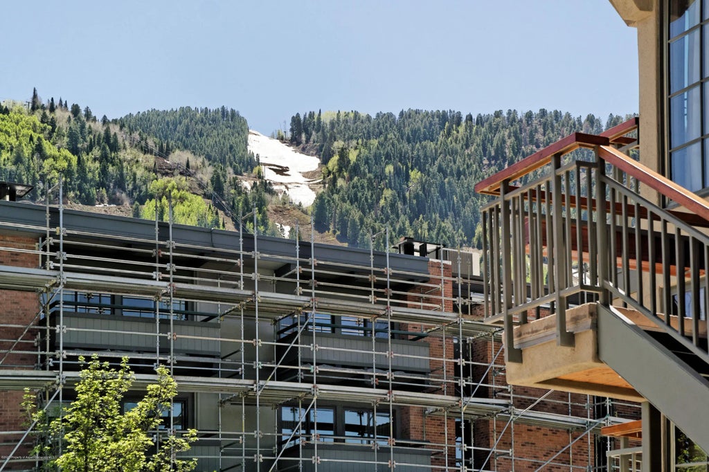 21 of 25 - 630 E Cooper Avenue 1, Aspen, CO