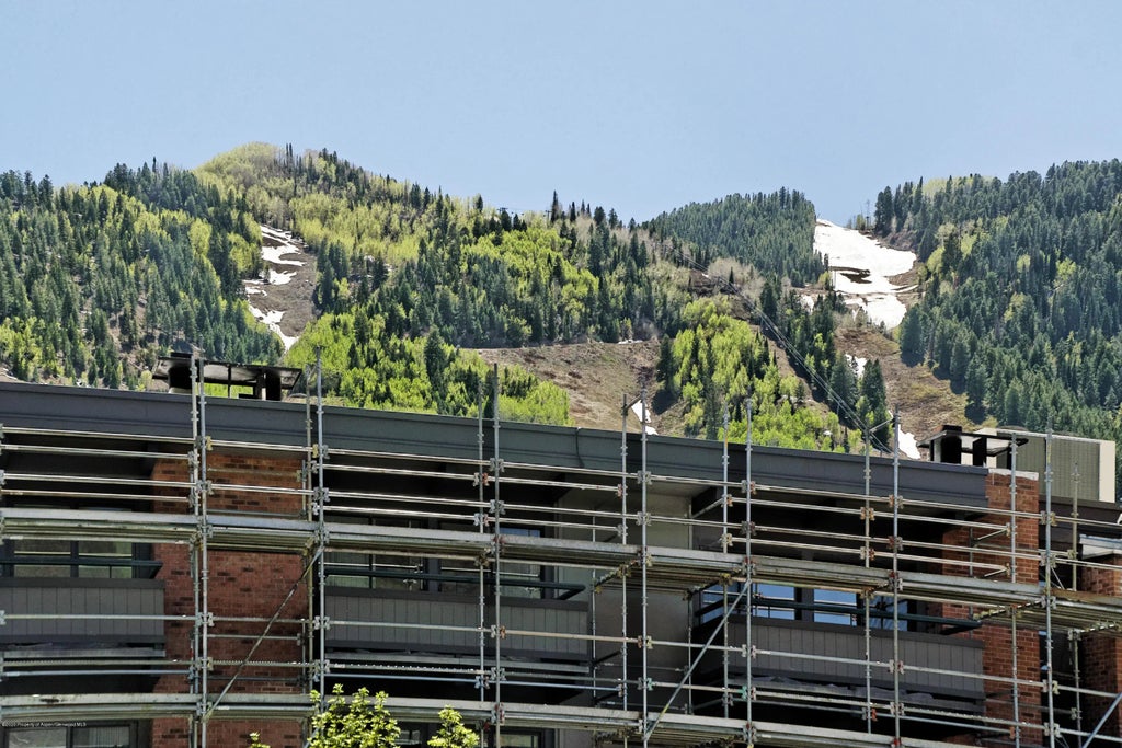 22 of 25 - 630 E Cooper Avenue 1, Aspen, CO