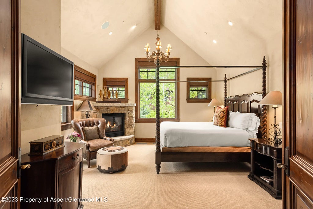 26 of 55 - 81 Thunderbowl Lane, Aspen, CO