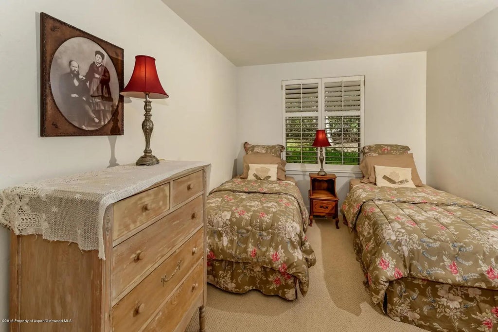 13 of 17 - 1109 Waters Avenue, Aspen, CO