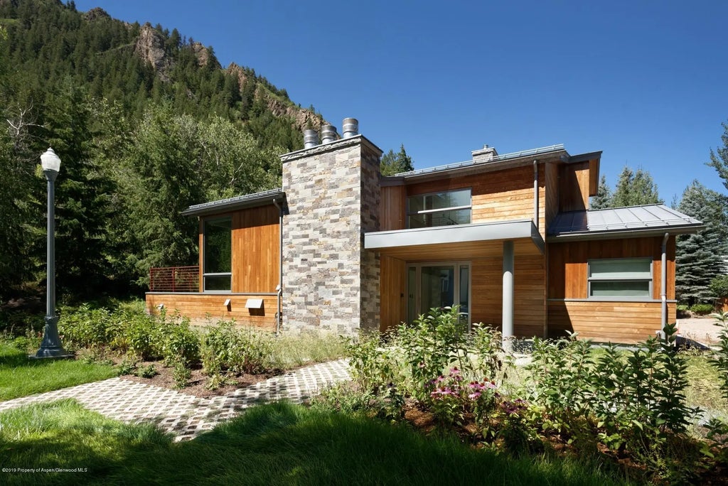 1 of 32 - 217 S Third Street, Aspen, CO